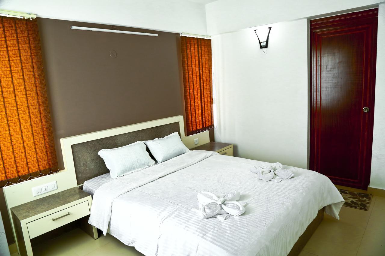 Traven Homes Infopark Kakkanad Corporate Suit Rooms Kochi Exteriör bild