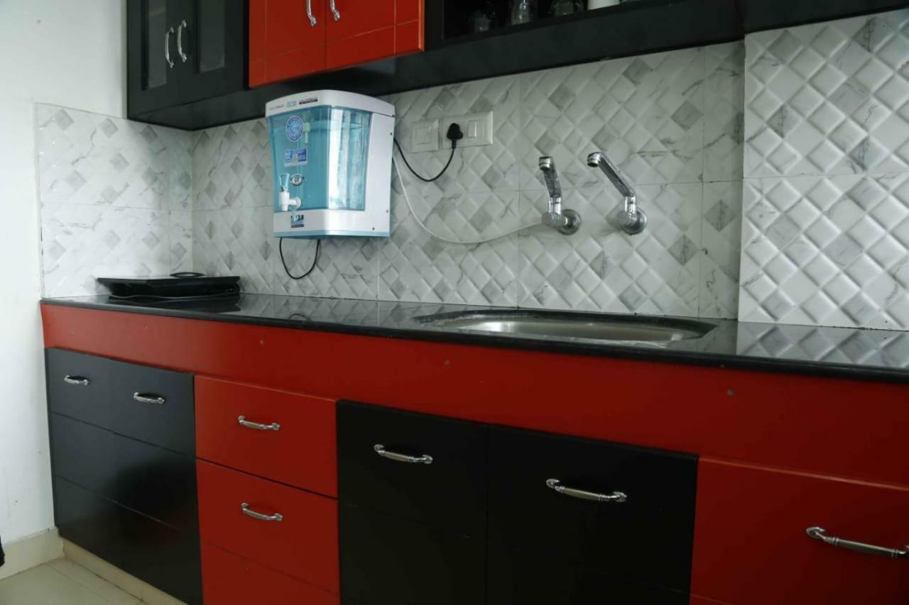 Traven Homes Infopark Kakkanad Corporate Suit Rooms Kochi Exteriör bild